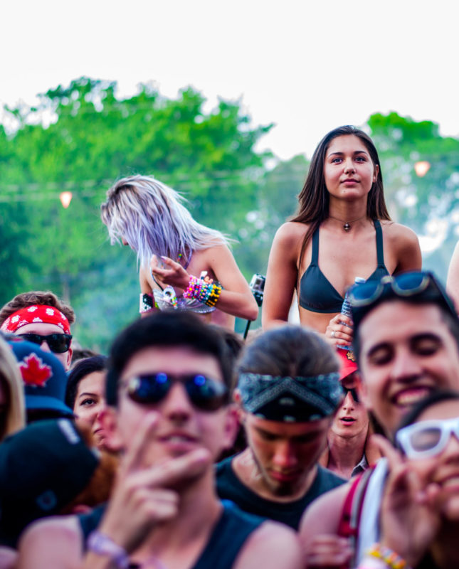 Ever After Music Festival 2016 Brunette Girl Stare during Jauz set